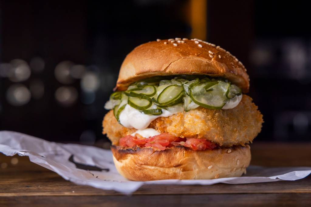 Milanesa de Atum é um dos sanduíches com recheio quentinho no Torero Valese