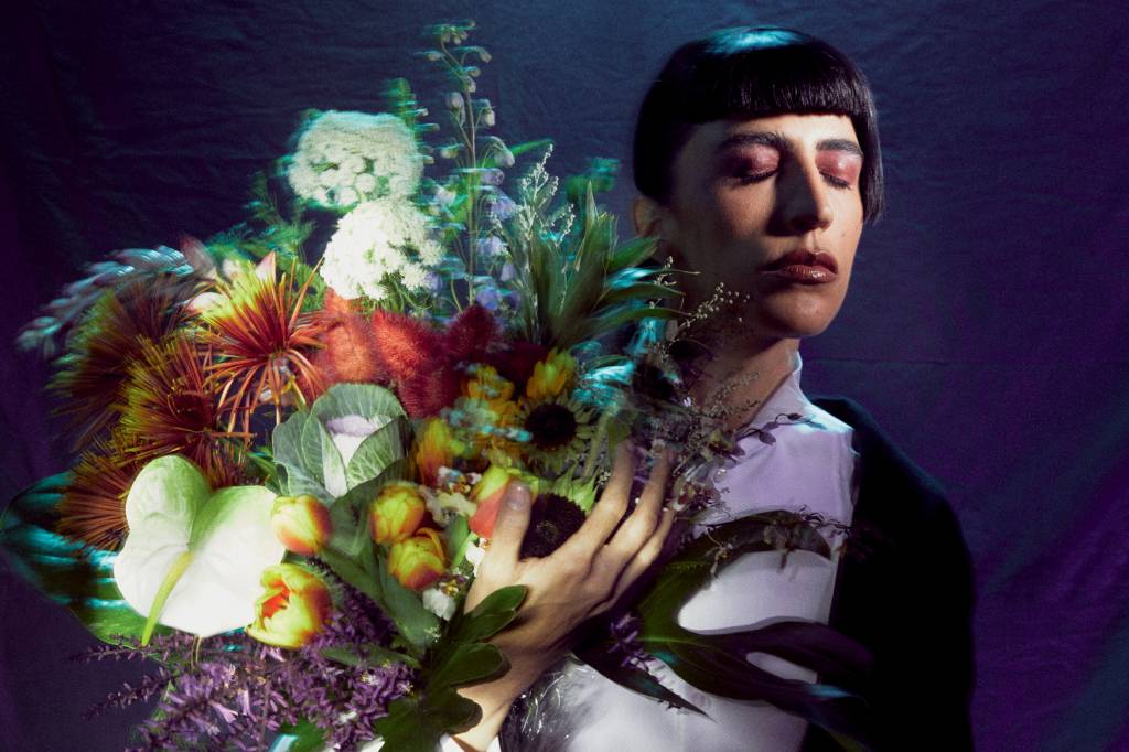 Thai de Melo abraça nova fase em sua carreira com estreia no teatro