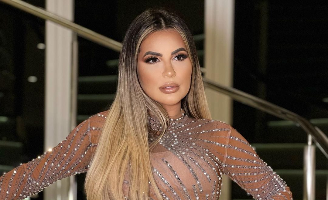 Deolane Bezerra fica em prisao domiciliar