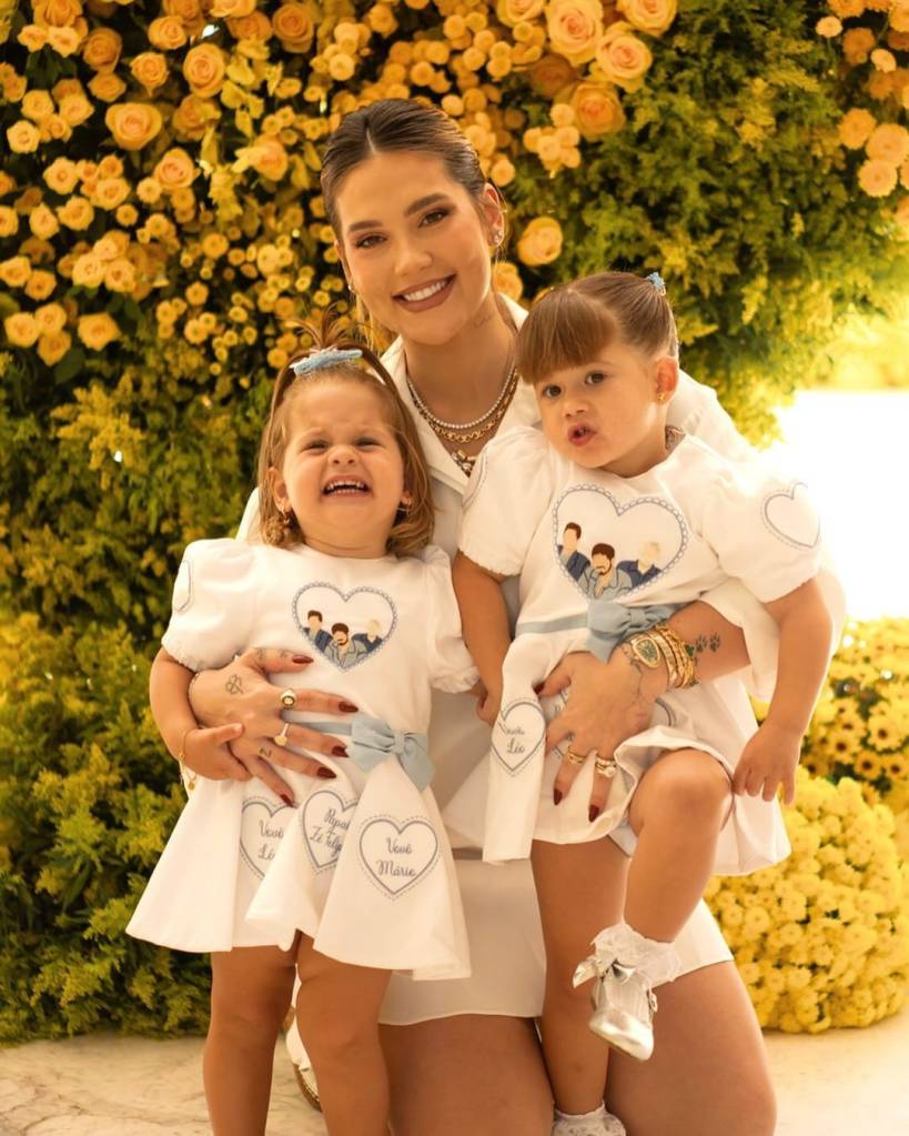 pipoca-das-marias-virginia-fonseca Virginia Fonseca com as filhas Maria Alice, de 3 anos, e Maria Flor, de 1 ano.