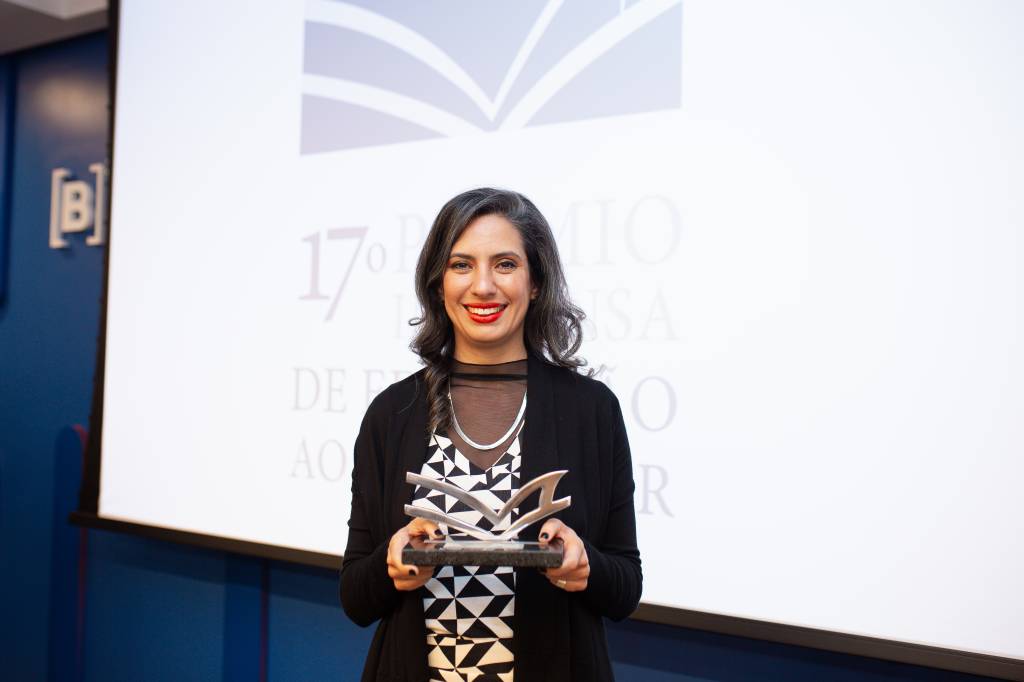 CLAUDIA vence Prêmio Imprensa de Educação ao Investidor