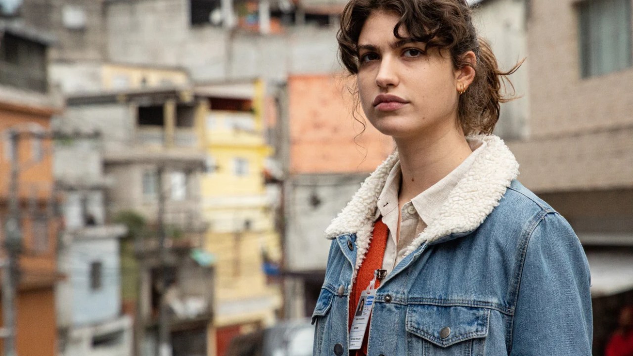 Giovanna Grigio é a protagonista do filme "Maníaco do Parque"