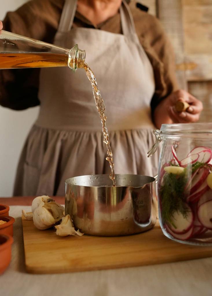 Esse é o jeito certo de usar o vinagre na cozinha, segundo chef - Guia prático sobre como usar o vinagre