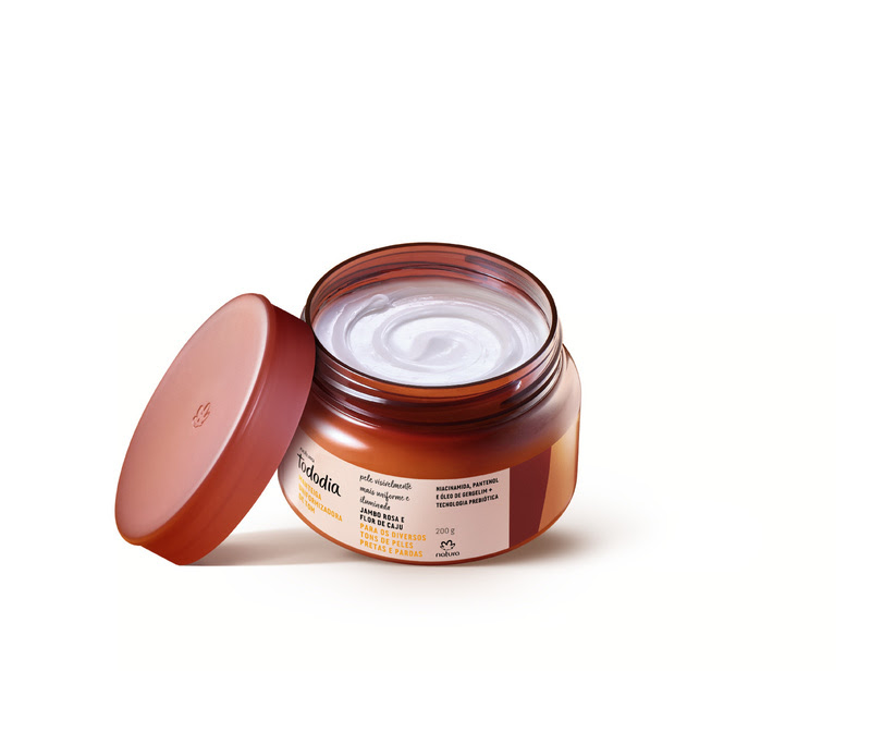 Natura Manteiga Uniformizadora de Tom Natura Tododia Jambo Rosa e Flor de Caju