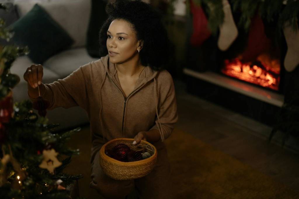 Sem exageros: a quantidade de enfeites ideal para cada tamanho de árvore de Natal