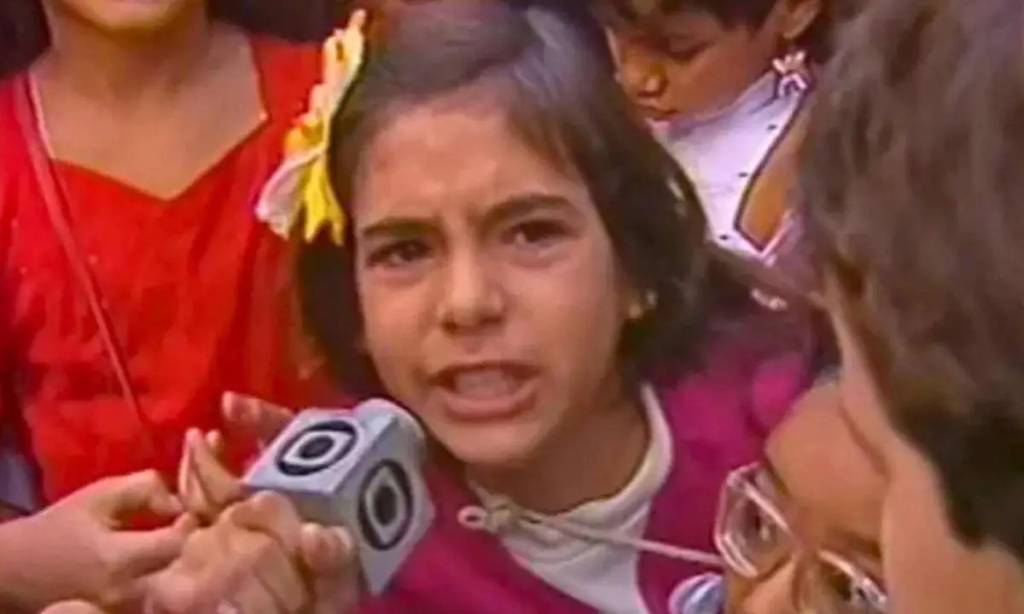 menina-revolta-xuxa-capa