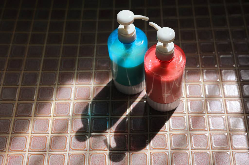 Os 5 melhores shampoos e condicionadores para cabelos crespos e cacheados