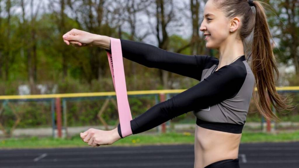 As 5 melhores faixas elásticas para um treino completo em casa