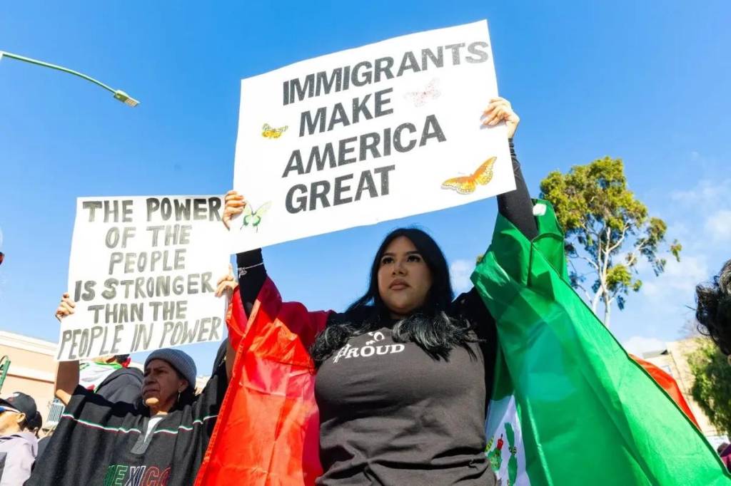 Entre o medo e a esperança: A luta silenciosa das mulheres imigrantes