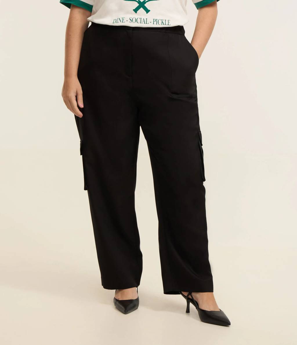Cal&ccedil;a cargo plus size
