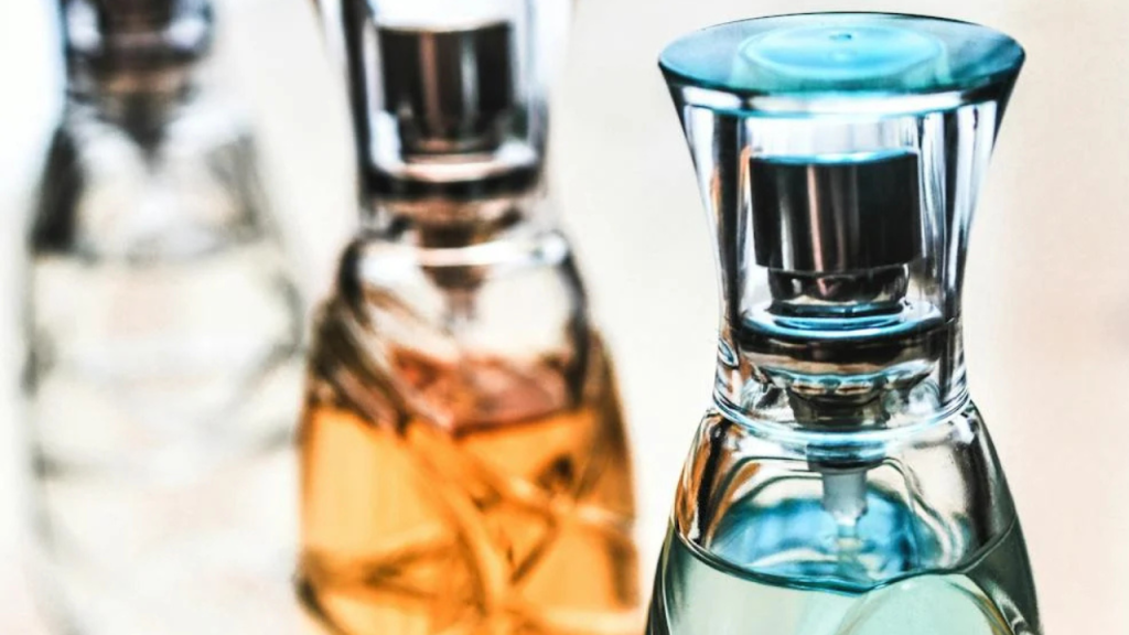 7 marcas com perfumes bons e baratinhos para você investir