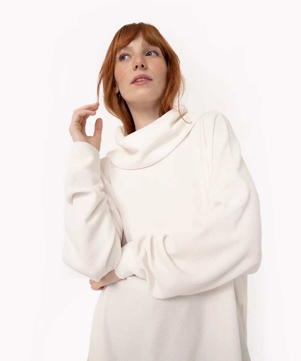 Blusa de gola alta branca