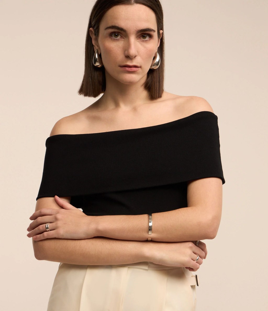 Blusa ombro a ombro preta