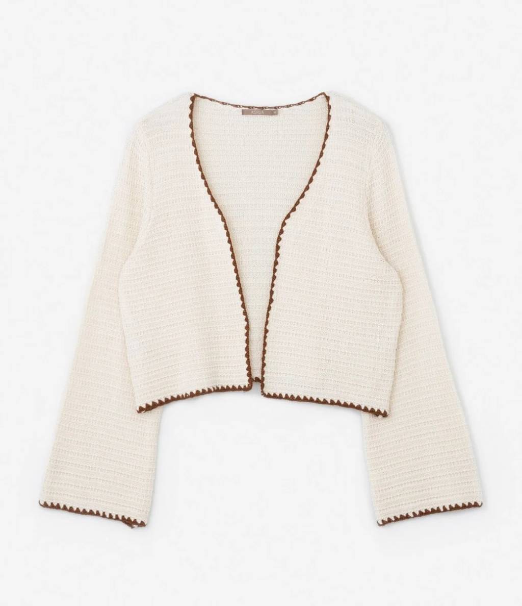 Casaco branco plus size