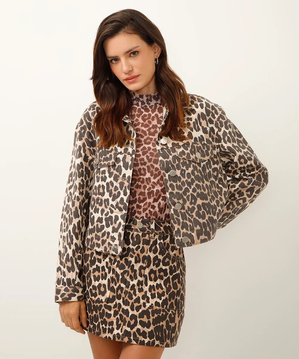 Jaqueta com estampa animal print