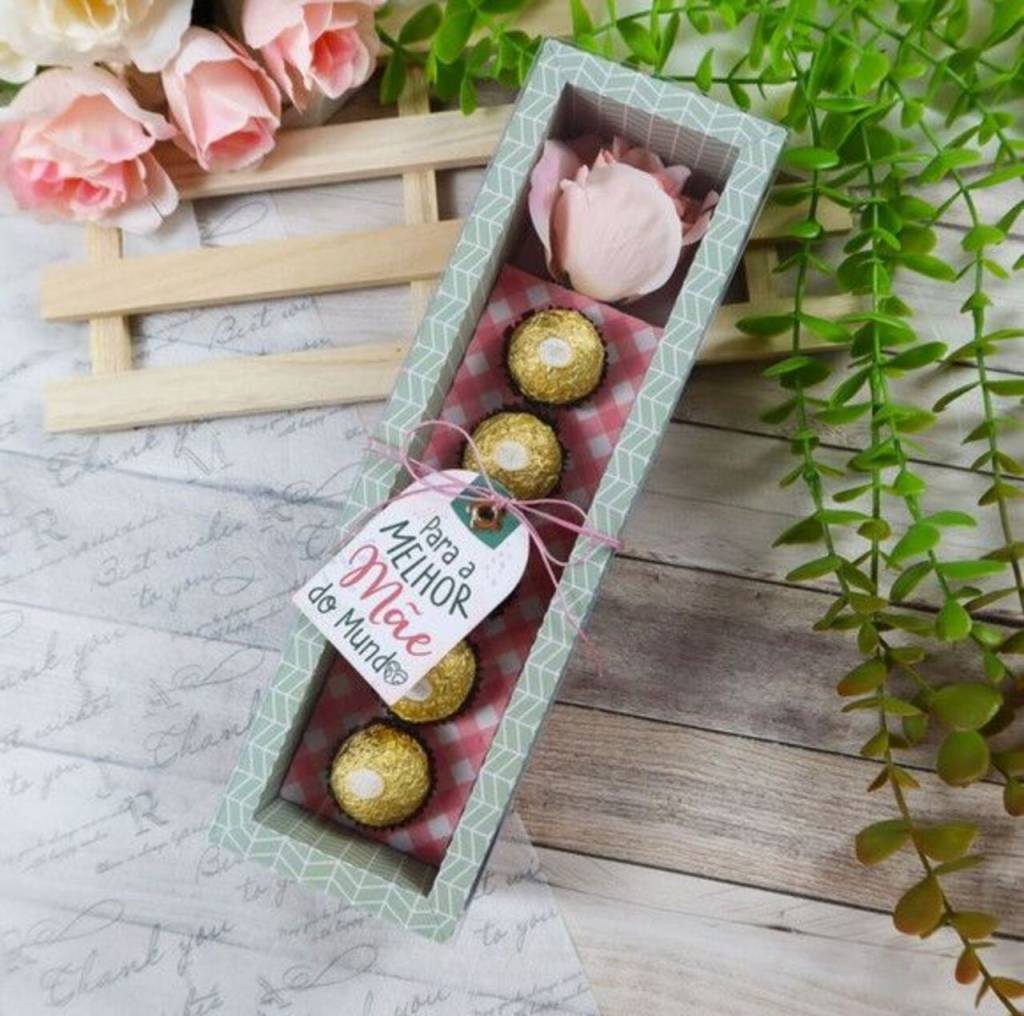 lembrancinha-dia-das-maes (9) Flor e chocolates são representações clássicas de amor e carinho.