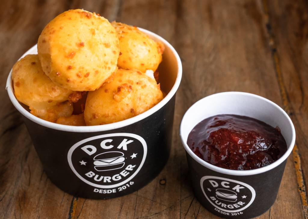 Bolinho de queijo canastra, fácil de fazer para a mamãe