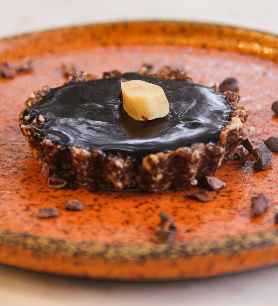 receitas-faceis-pascoa-criancas-Tortinha de Chocolate Tortinha de chocolate para fazer com as crianças na Páscoa