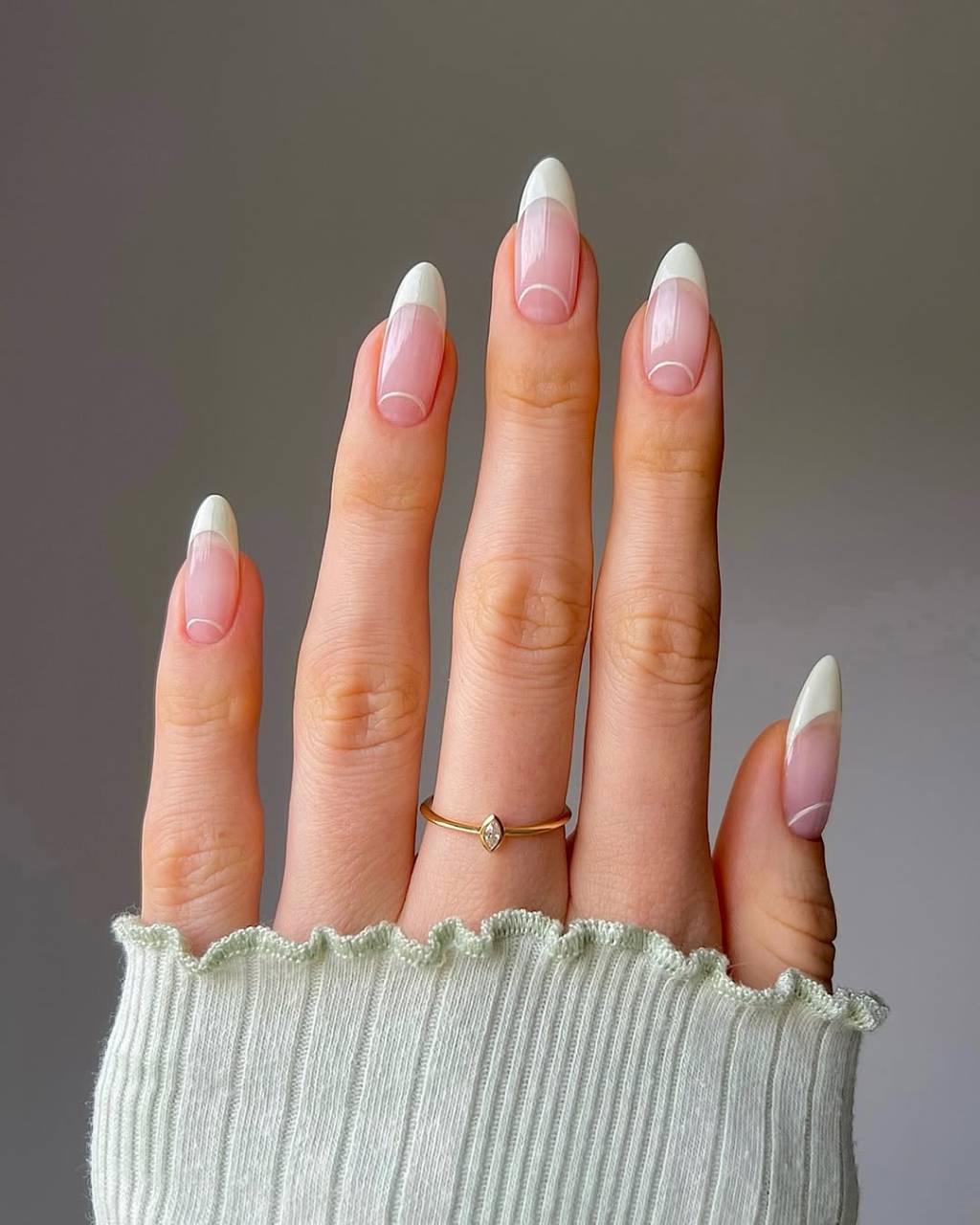 unha-branca Decoração na unha com esmalte branco