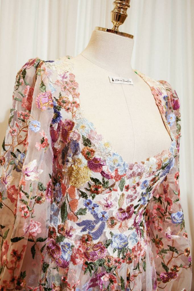 vestido-casamento-anamariabraga O decote do vestido feito exclusivamente para Ana Maria Braga em 3 semanas