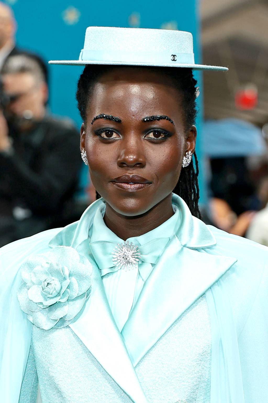 The 2025 Met Gala Celebrating “Superfine: Tailoring Black Style” – Arrivals Maquiagem de Lupita Nyong'o no MET Gala 2025