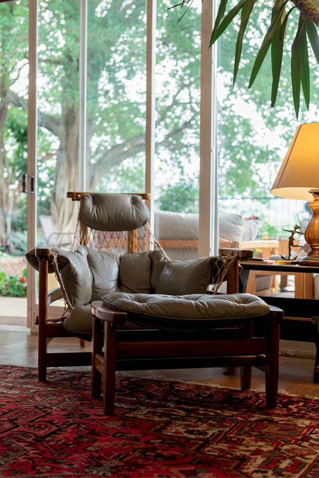 poltrona-jangada-decoracao A decoração da casa de Isabela Raposeiras em São Paulo