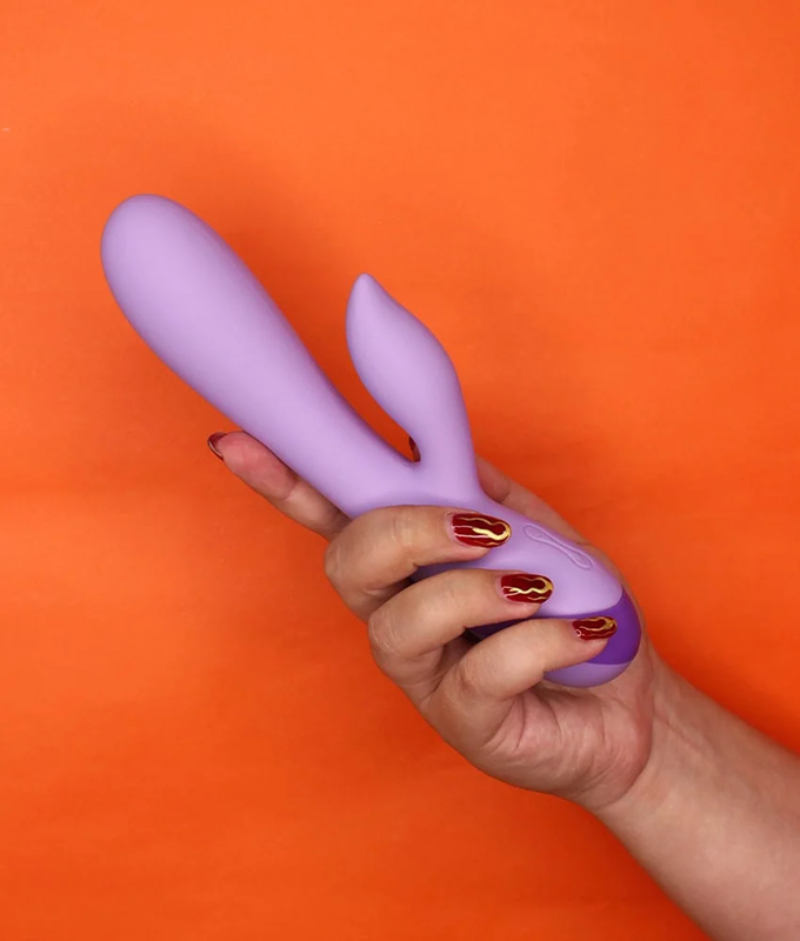 Vibrador Rabbit permite penetração e estimular o clitóris ao mesmo tempo