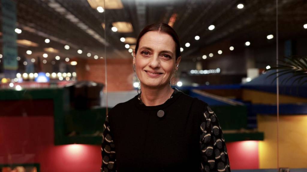 A arte de imaginar – Denise Fraga fala sobre suas reinvenções artísticas