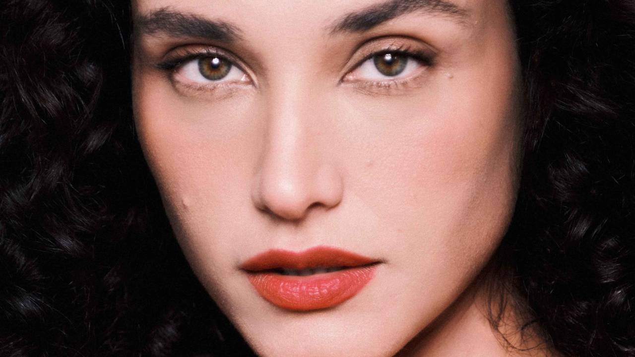 Débora Nascimento fala sobre a chegada dos 40 anos