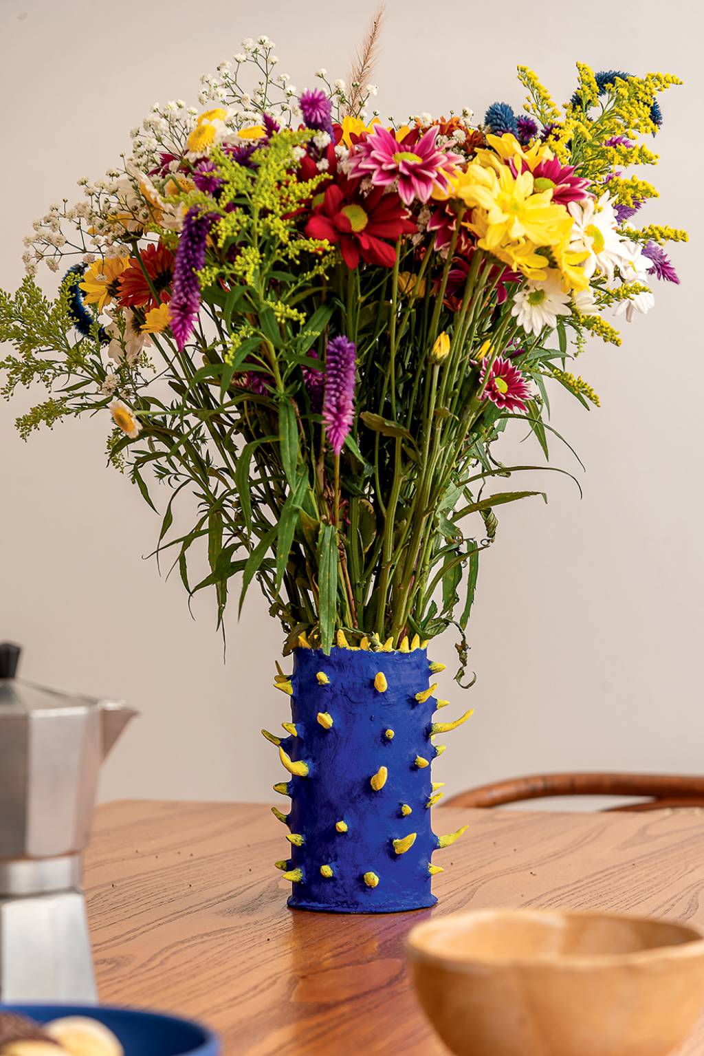 decoracao-vaso-espinhos O lar de Gui e Tavio na revista CLAUDIA