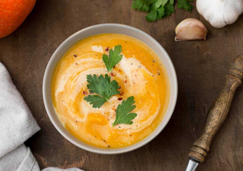 Sopa de abóbora com gorgonzola