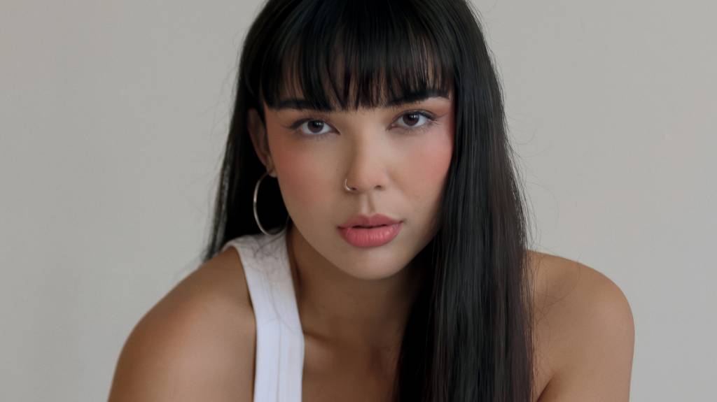 Anna Akisue é a primeira atriz asiática a interpretar Regina George