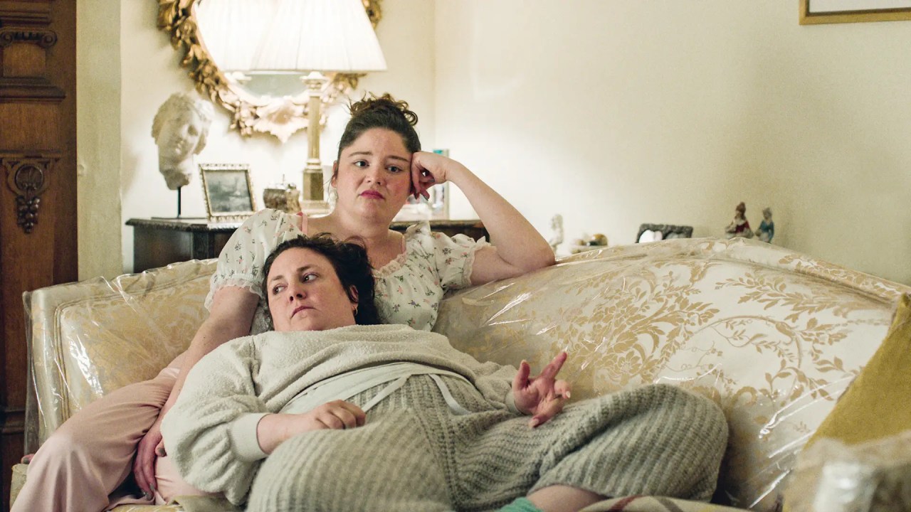 Com humor ácido, personagens semelhantes ao real e uma trama sobre recomeços, a produção analisa os altos e baixos do amor nos tempos modernos