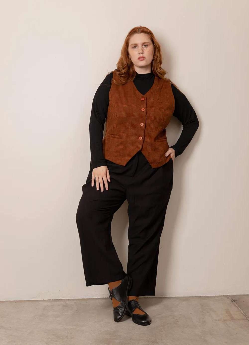 Colete plus size marrom