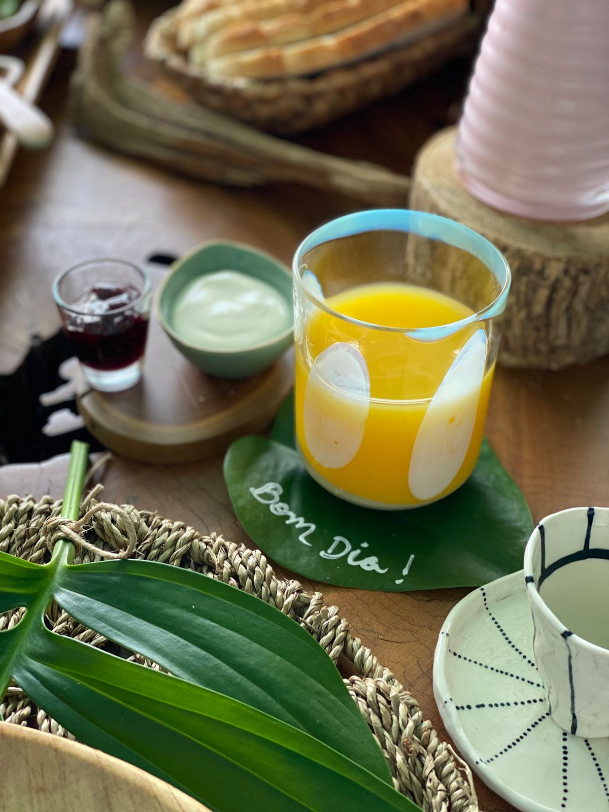 Como decorar mesa posta usando o que j&aacute; tem