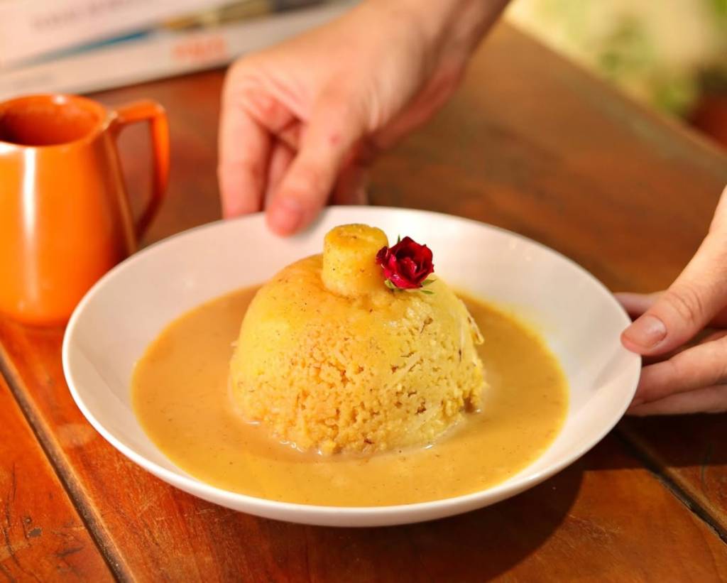 Cuscuz servido na padaria é receita afetiva do avô de Fernanda