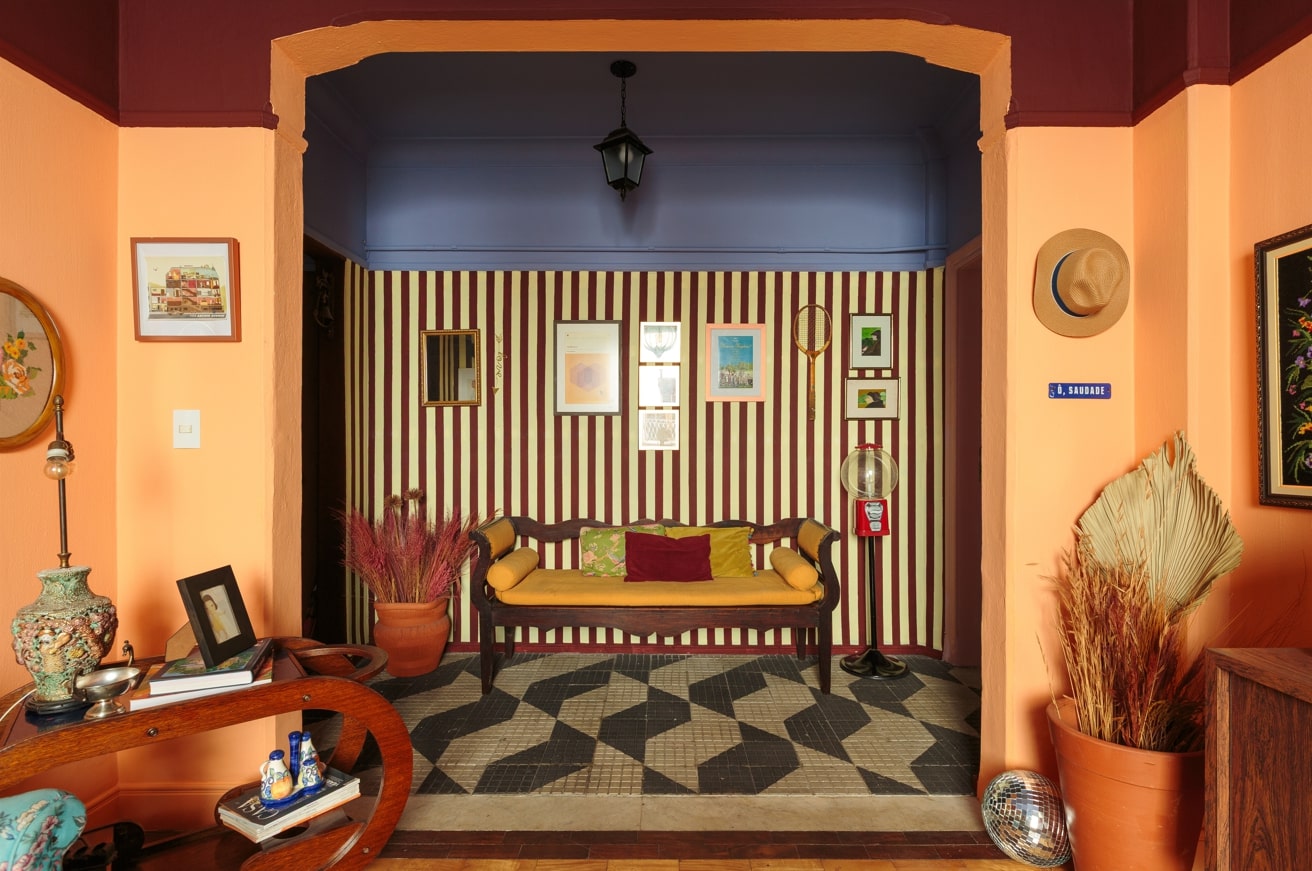 sala de estar moderna e confort&aacute;vel