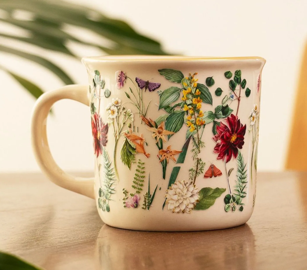 Caneca com Estampa Floral