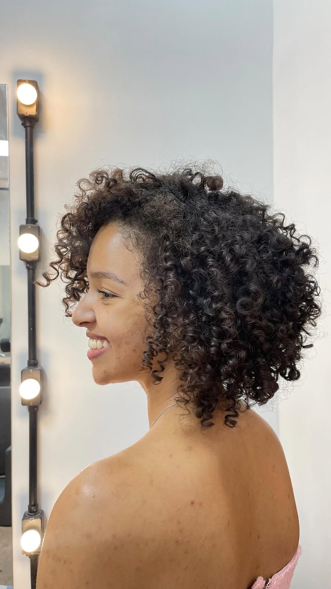 cabelo-corte-chanel-cacheado