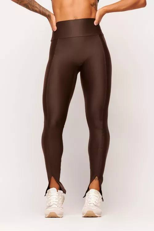 calça legging marrom e confortavel