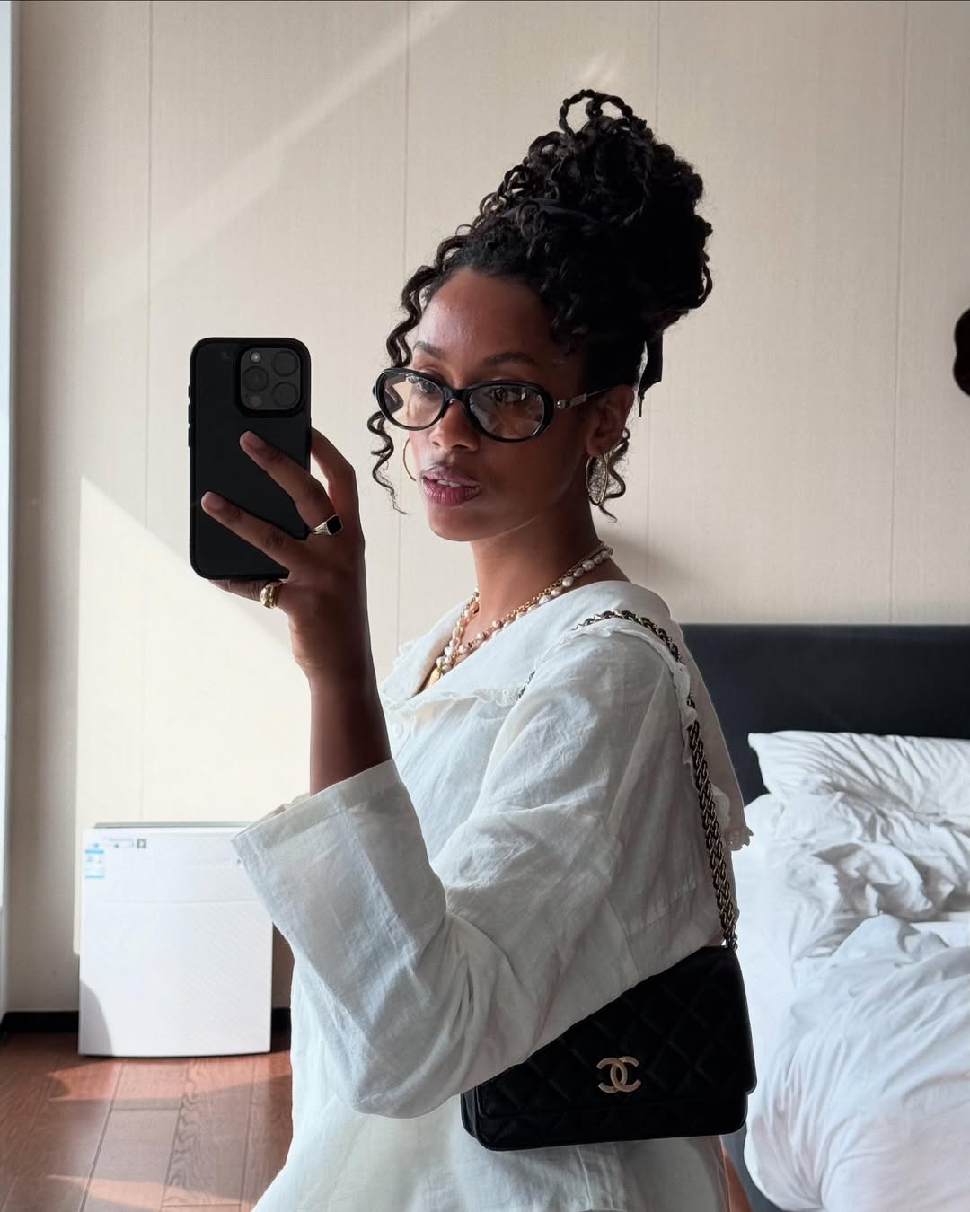 Coque alto despojado &eacute; ideal para dias corridos com um toque de estilo