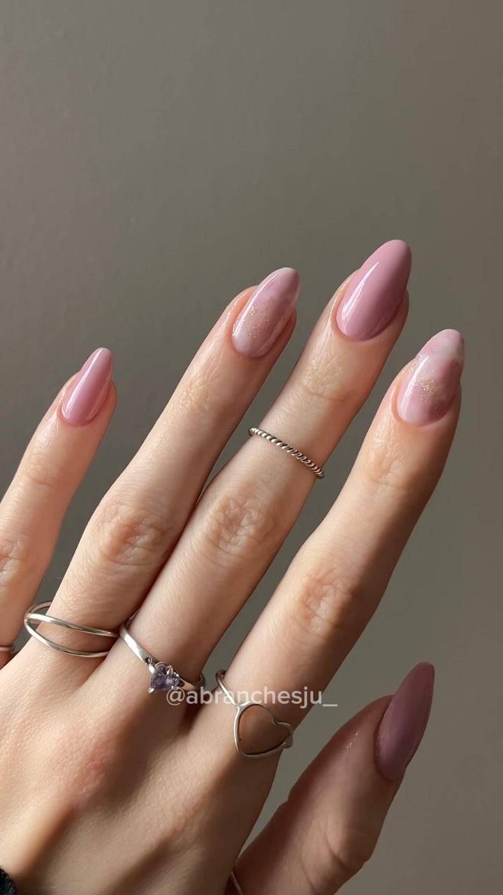 Rosa natural para unhas claras e discretas
