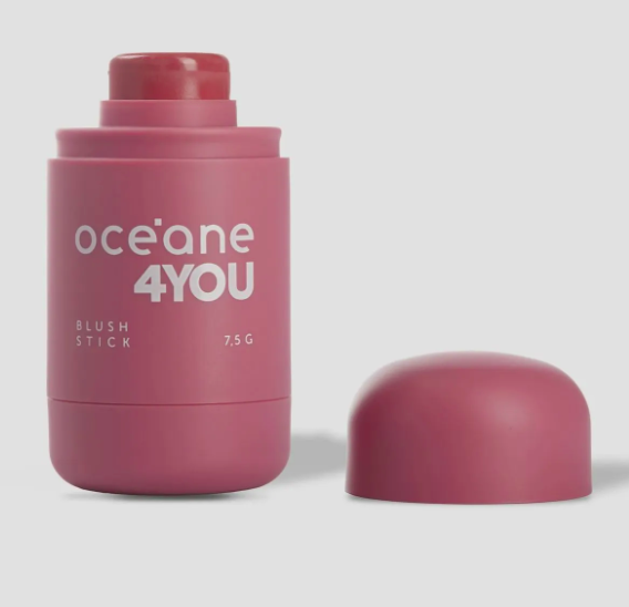 Blush em bast&atilde;o no tom Rosa Queimado, de Oc&eacute;ane