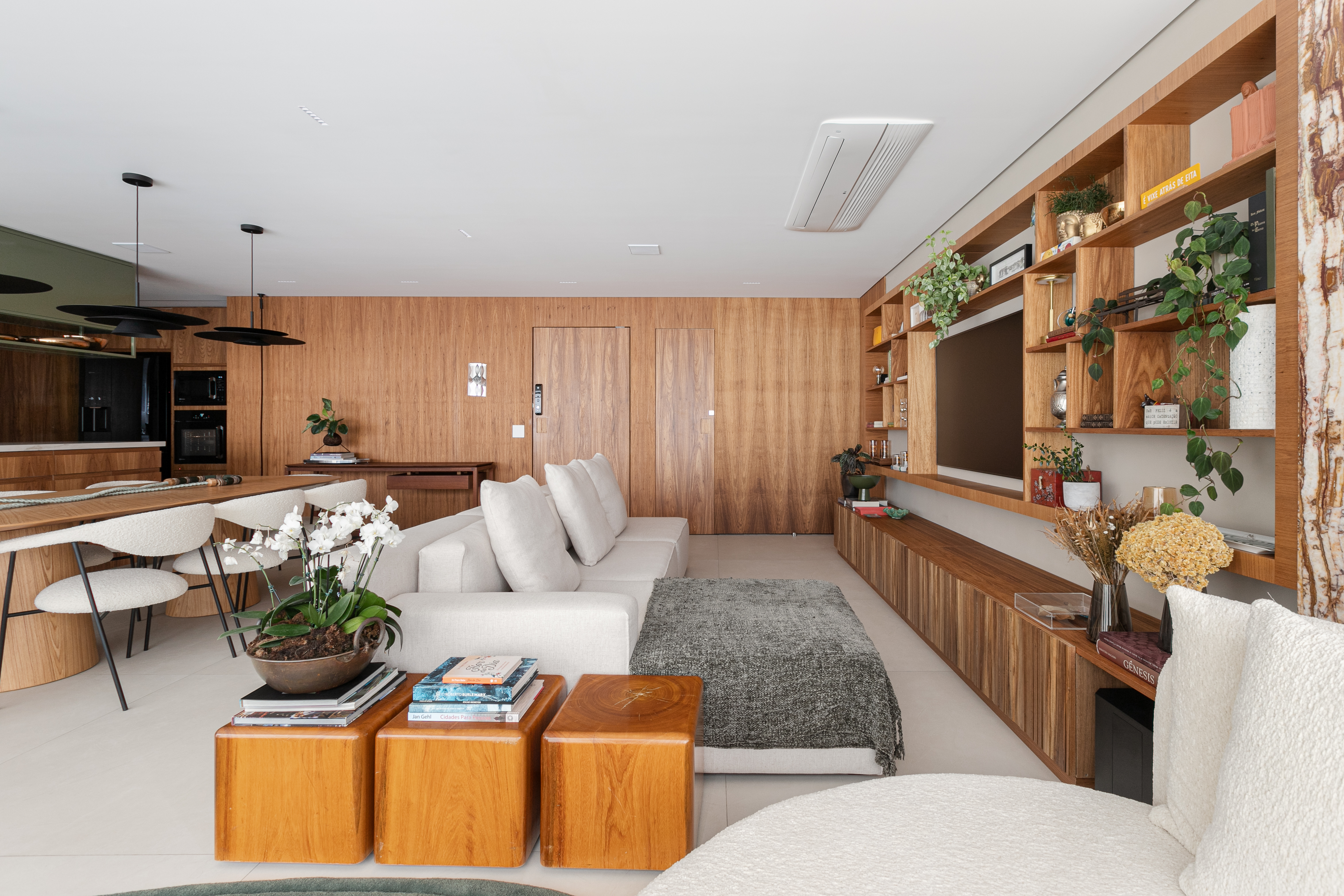 Piso &uacute;nico traz integra&ccedil;&atilde;o e sensa&ccedil;&atilde;o de ampliamento