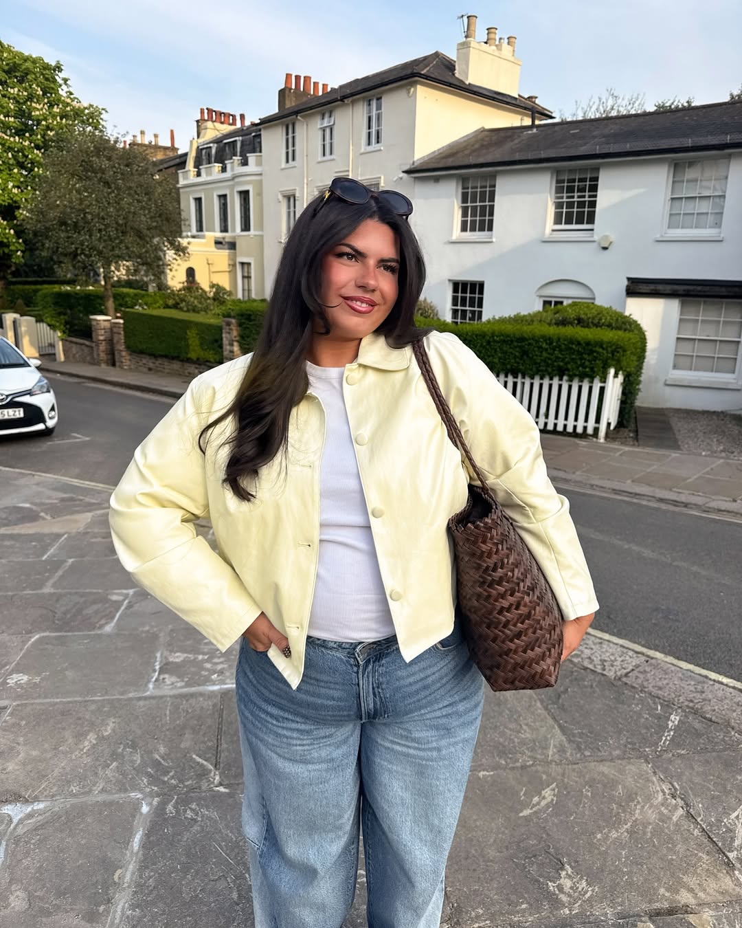 Tend&ecirc;ncia confirmada: o amarelo manteiga domina cole&ccedil;&otilde;es de luxo na primavera/ver&atilde;o 2025.