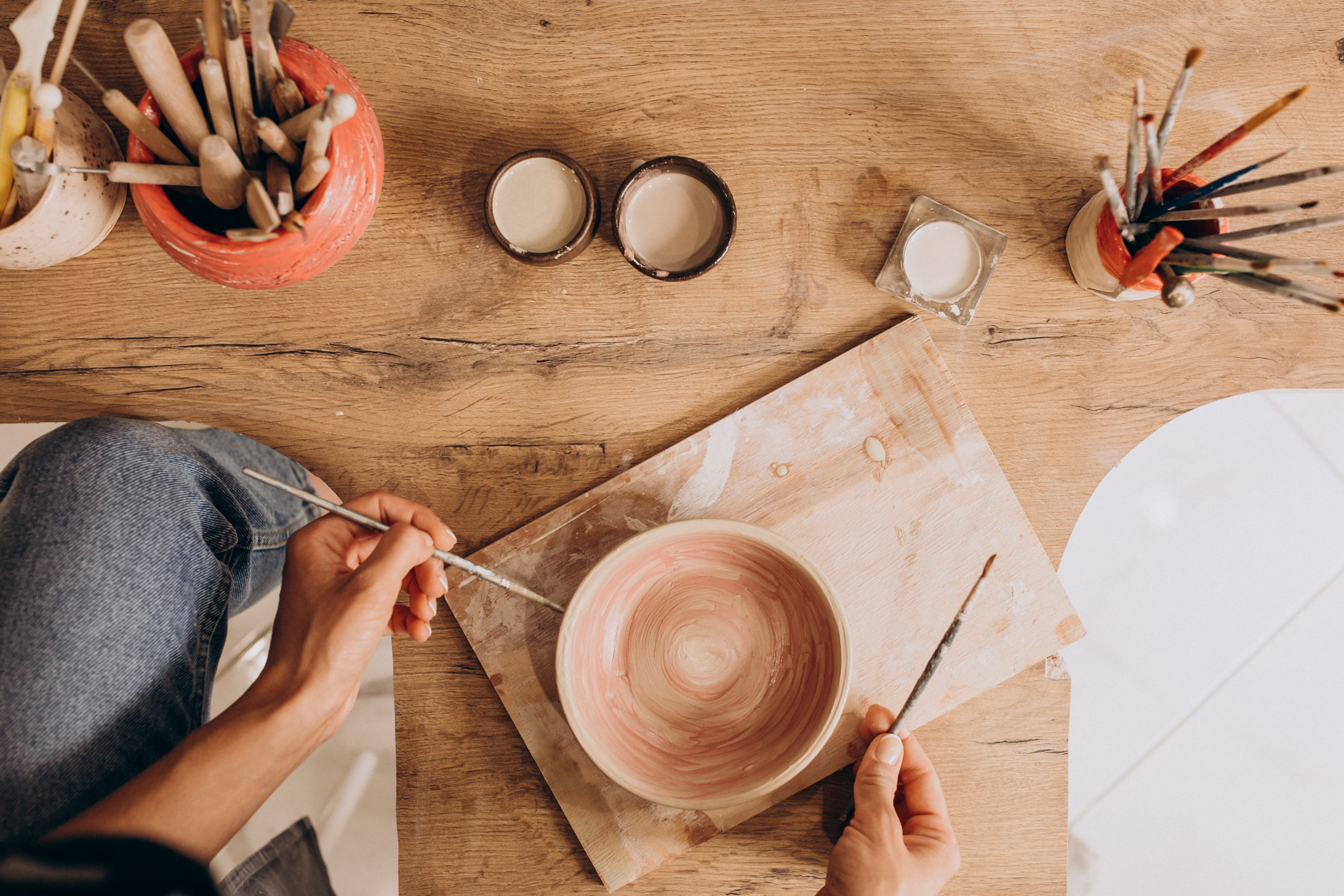 5 oficinas gratuitas em SP para aprender crochê, origami, cerâmica e mais