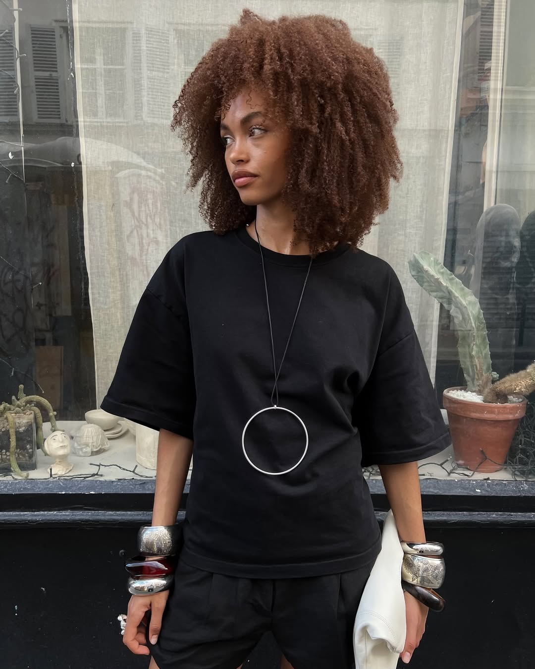 Cabelo ruivo cobre em destaque na primavera