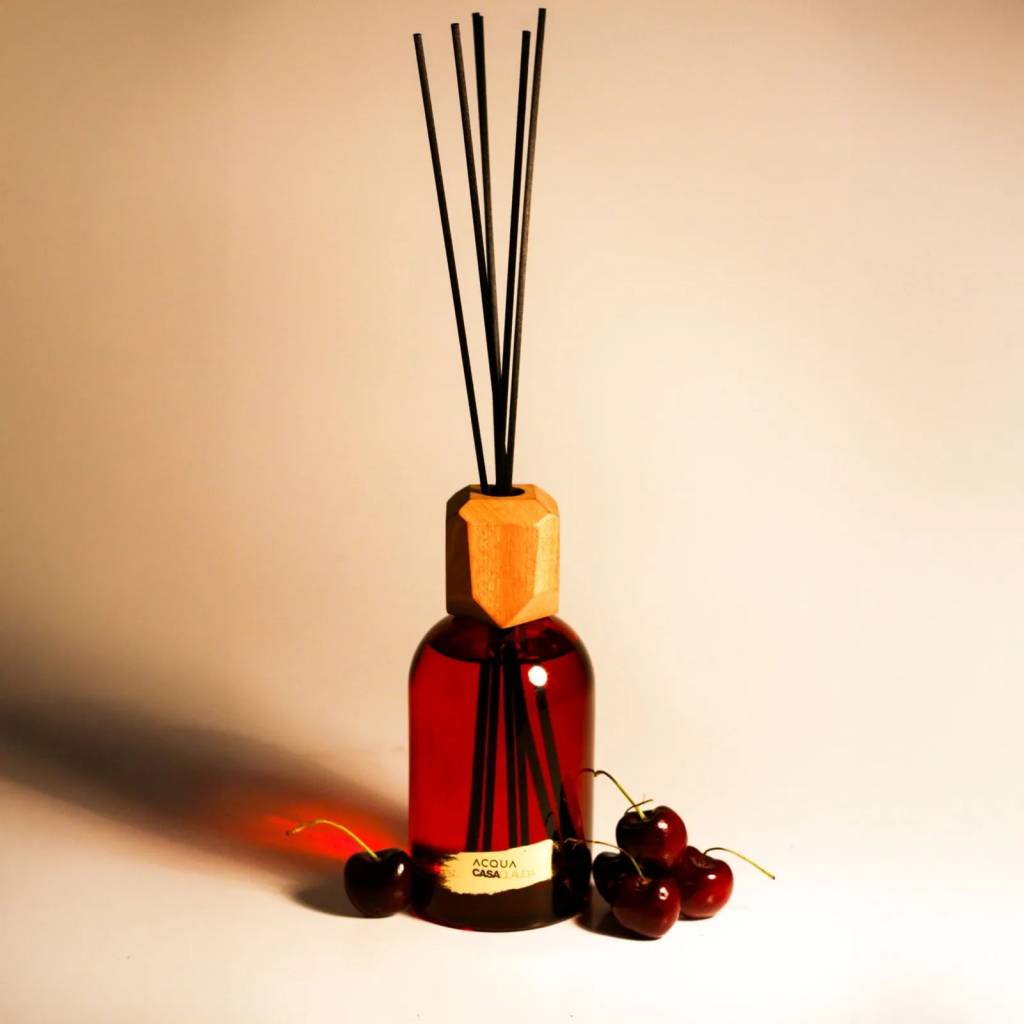 Casa CLAUDIA e acqua aroma lançam coleção para a casa