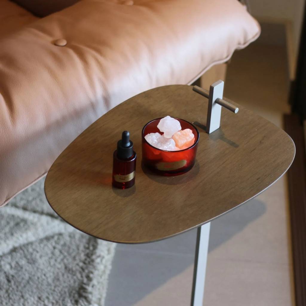 Criado para mulheres que vivem intensamente, apreciam o presente e sabem transformar pequenos momentos em experiências sensoriais sofisticadas.