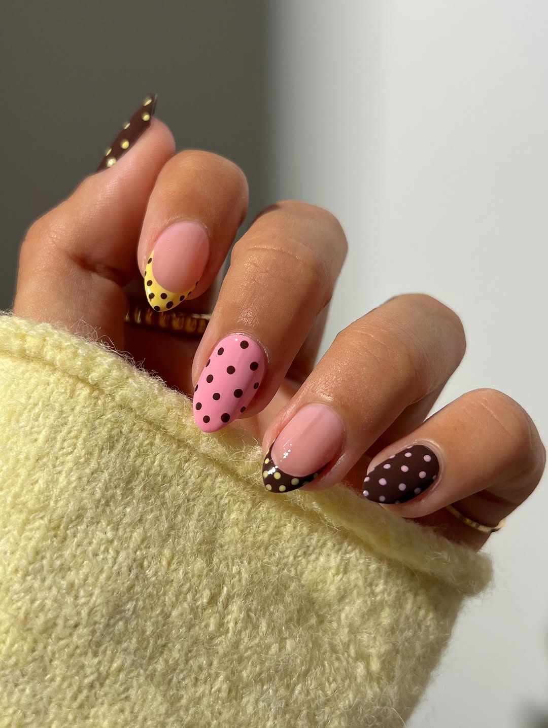 Imagem de francesinha em po&aacute;.